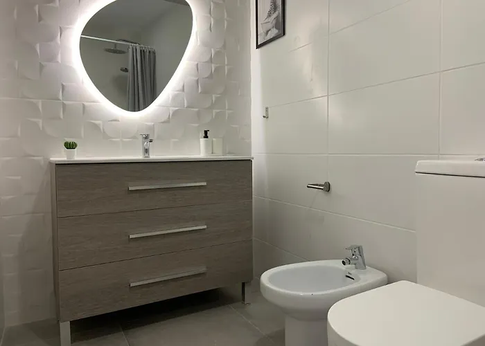Coliving El Toro بيت ضيافة
