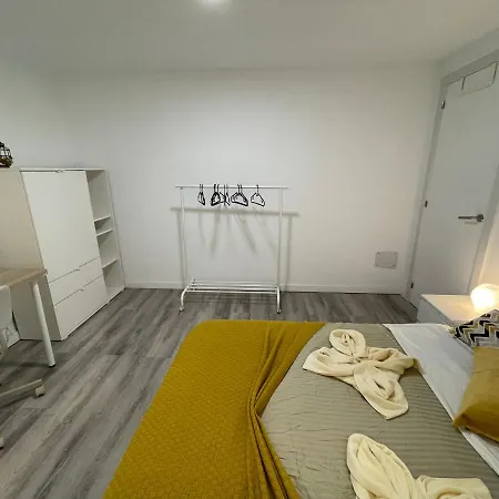 Pensjonat Coliving El Toro *
